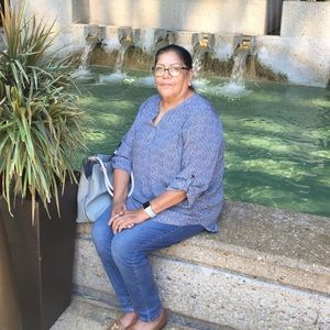 Meet your Posher, Francisca